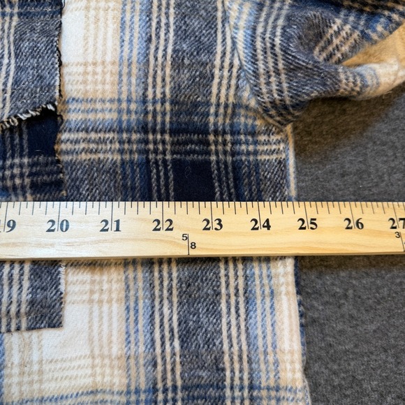 La Miel Blue Cream Plaid Button Down Shacket Frayed Raw Hem Small Oversized - Picture 6 of 8